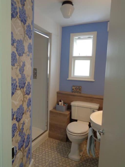 Charming English Style Studio Flat London Eksteriør billede
